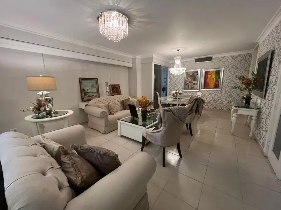 VENTA DE APARTAMENTO EN EL EVARISTO MORALES 3 HAB 3 BAÑOS Foto 7193316-4.jpg