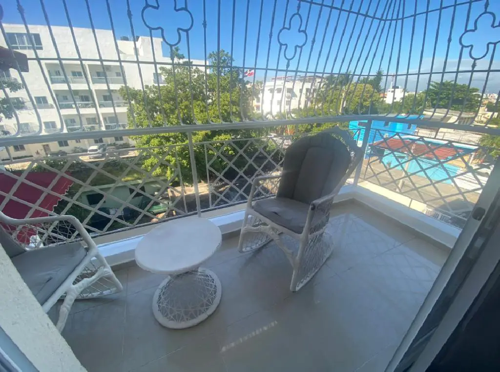 APARTAMENTO EN VENTA EN EL QUISQUEYA 3 HAB 2 BAÑOS 2 P Foto 7193318-4.jpg