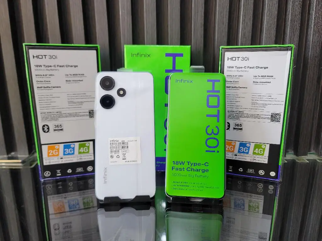 INFINIX HOT 30i 128GB NUEVOS DESBLOQUEADOS Foto 7193984-2.jpg