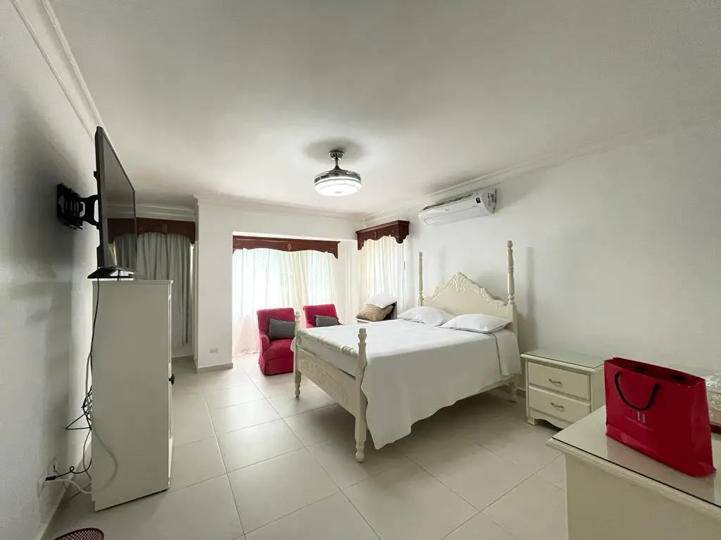 1424 ALQUILER DE APARTAMENTO-GAZCUE Foto 7194245-4.jpg