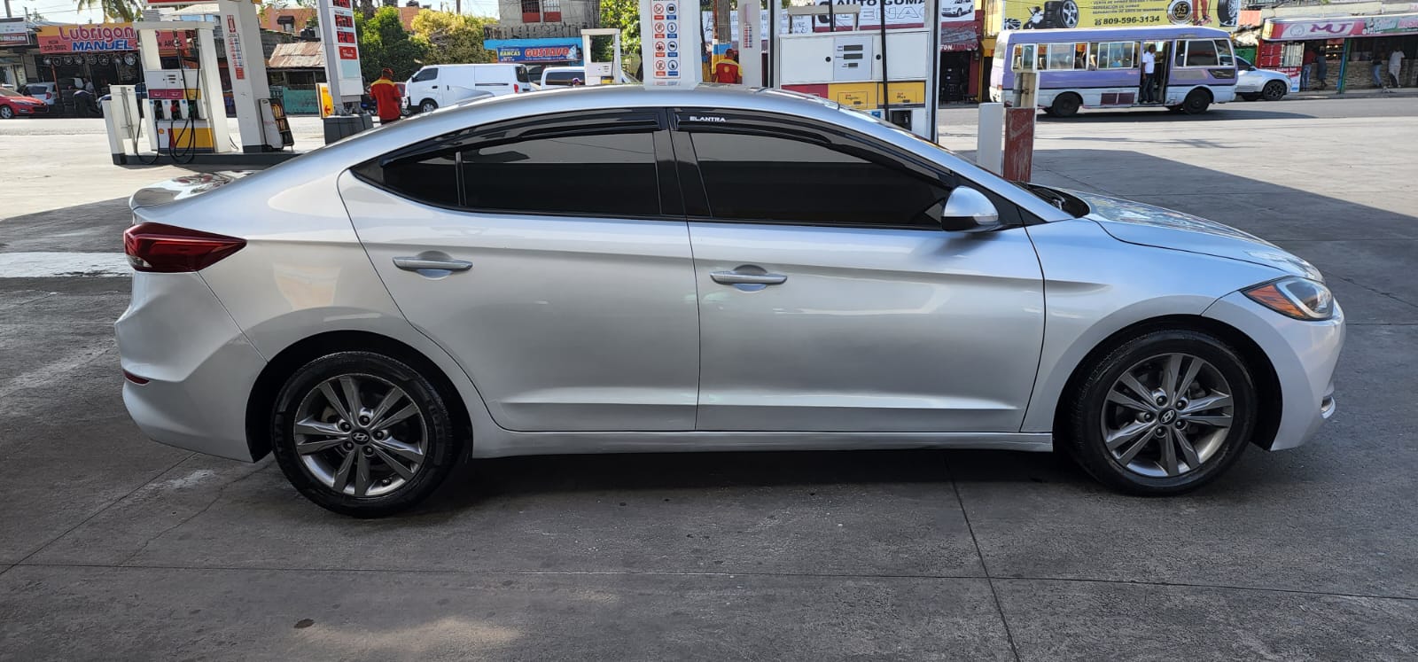 OFERTA! HYUNDAI ELANTRA SE 2018 COMO NUEVO. Foto 7194532-2.jpg