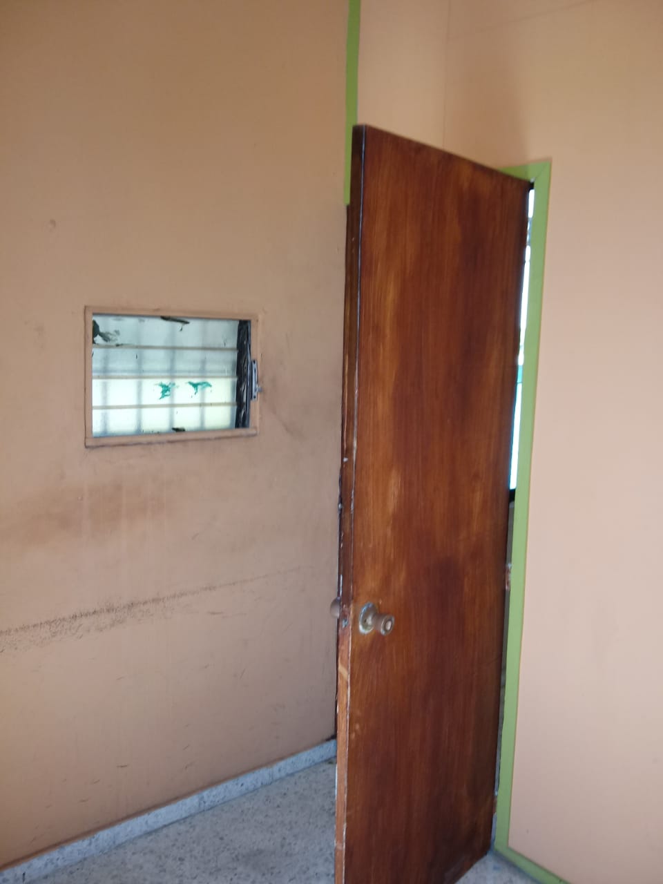 Apartamentos para oficina Ens. Luperon 2 y 3 piso  Pedro Livio Esq Ave Foto 7195473-5.jpg