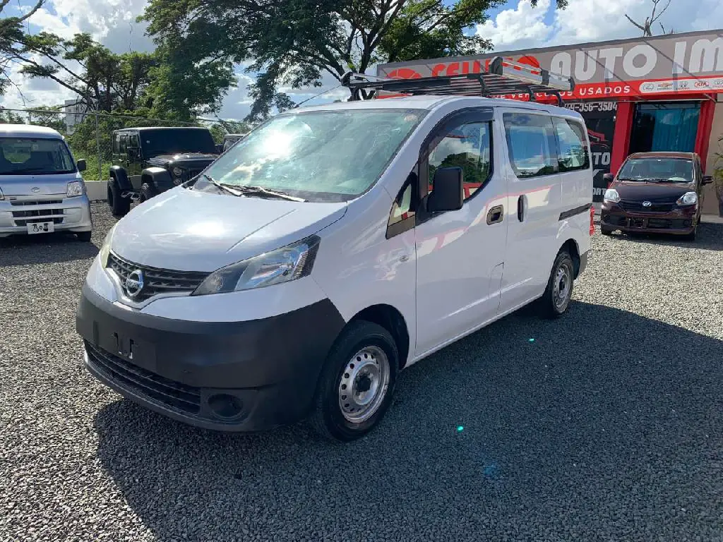 NISSAN NV 200 JAPONES en Hato Mayor Foto 7195553-5.jpg