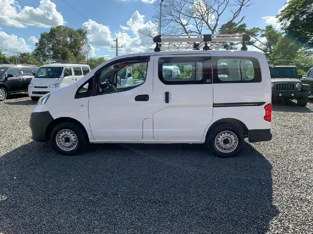 NISSAN NV 200 JAPONES en Hato Mayor Foto 7195553-8.jpg