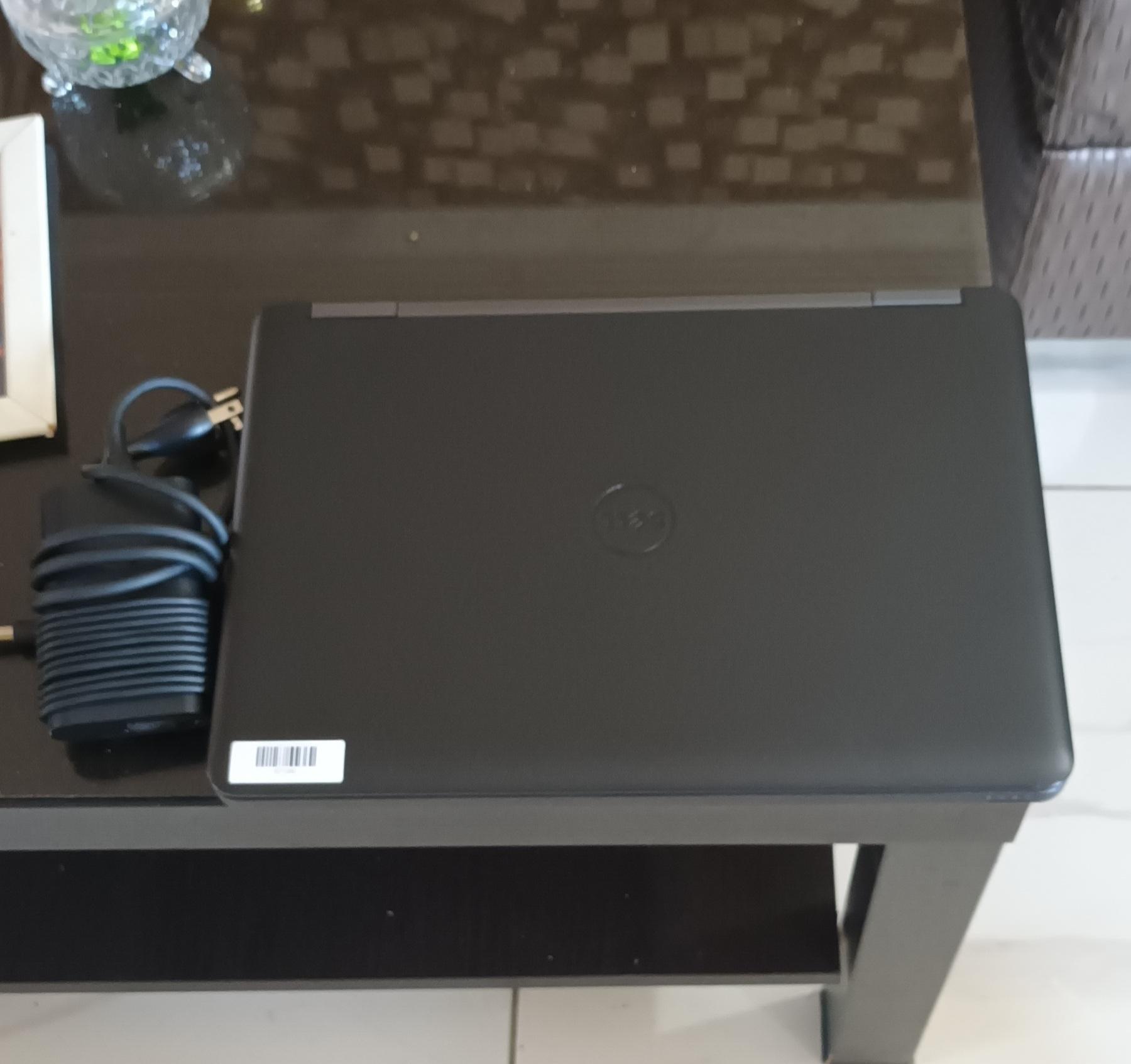 Laptop Dell portatil 5440 i5 2.6 Ghz 256GB SSD 8GB Ram Win 1 Foto 7196063-1.jpg