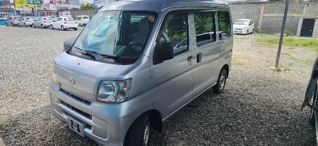 Daihatsu Hijet 2018 Foto 7196319-1.jpg