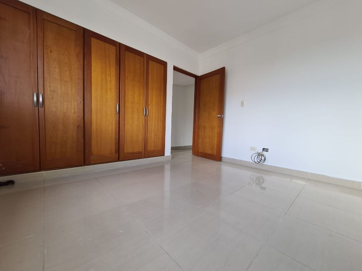 Apartamento en alquiler en Evaristo Morales Foto 7196510-2.jpg