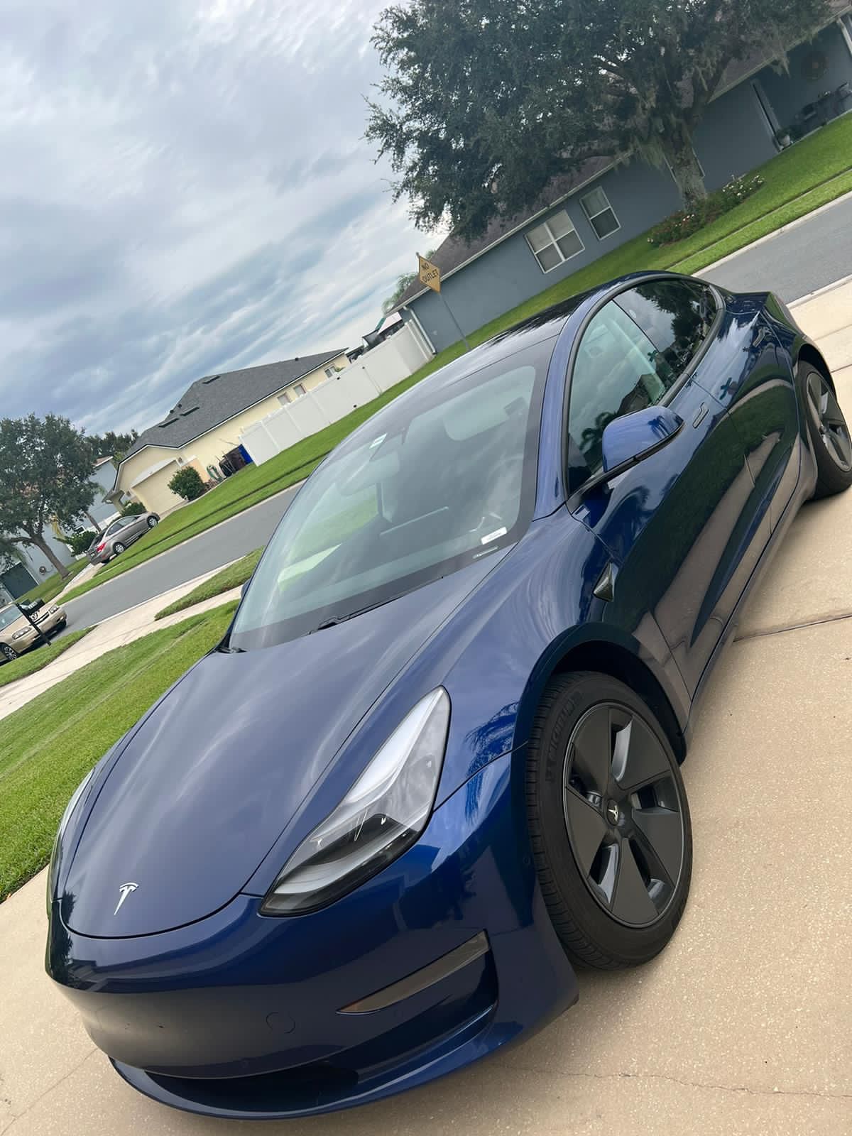 Vendo Tesla Model 3 Standard Range Plus 2021 Azul Foto 7196512-1.jpg