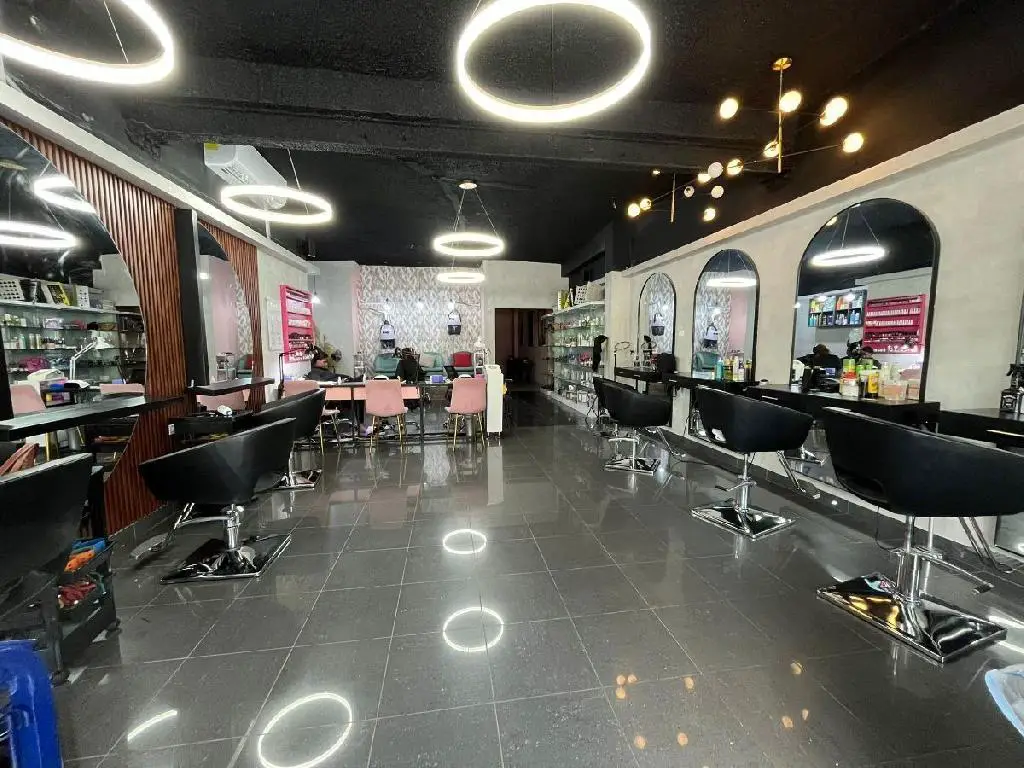 Inversión Lucrativa en Salón de Belleza en Mata Hambre. Foto 7196845-8.jpg