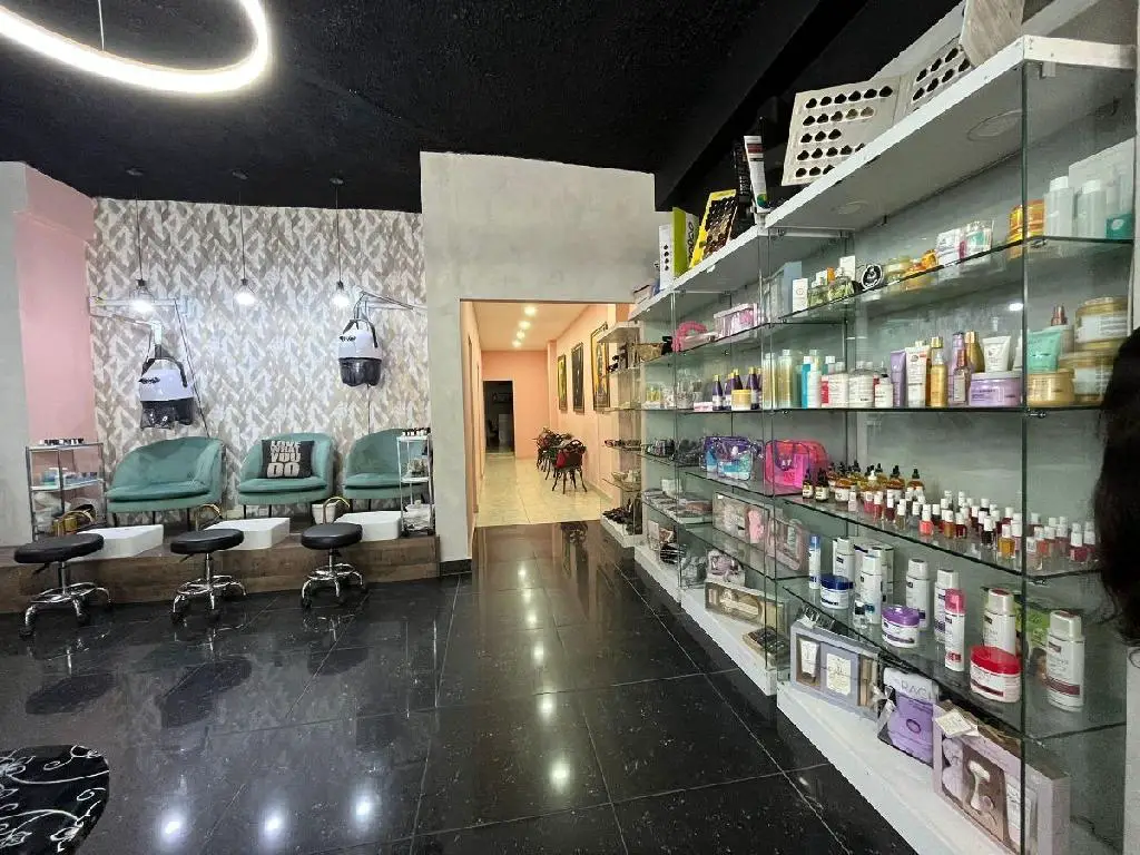 Inversión Lucrativa en Salón de Belleza en Mata Hambre. Foto 7196845-9.jpg