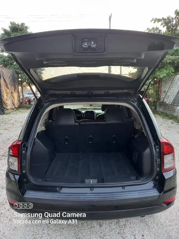 JEEP COMPASS 4X4 FULL. UNICO DUEÑO Foto 7197368-4.jpg