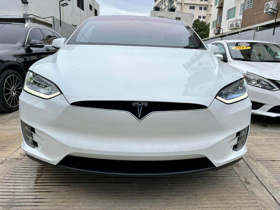 Tesla Model X Long Range 2020 Foto 7197689-9.jpg
