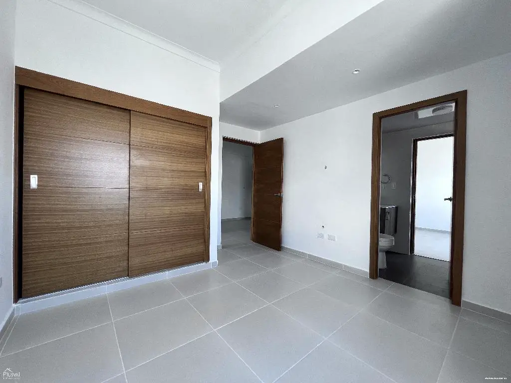 Apartamento en alquiler en Naco Foto 7198197-6.jpg