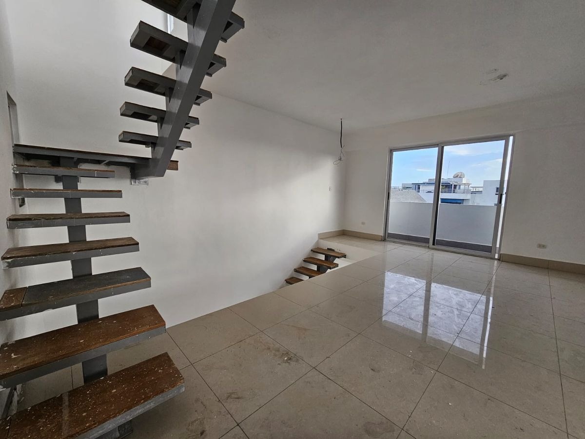 Penthouse en venta en Evaristo Morales US400000 Foto 7198835-m1.jpg