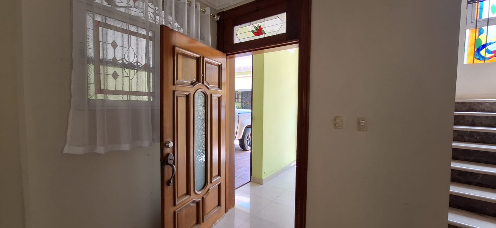 Descripción VENDO UNA CASA DE 3 NIVELES EN PROYECTO CERRADO Foto 7198883-3.jpg