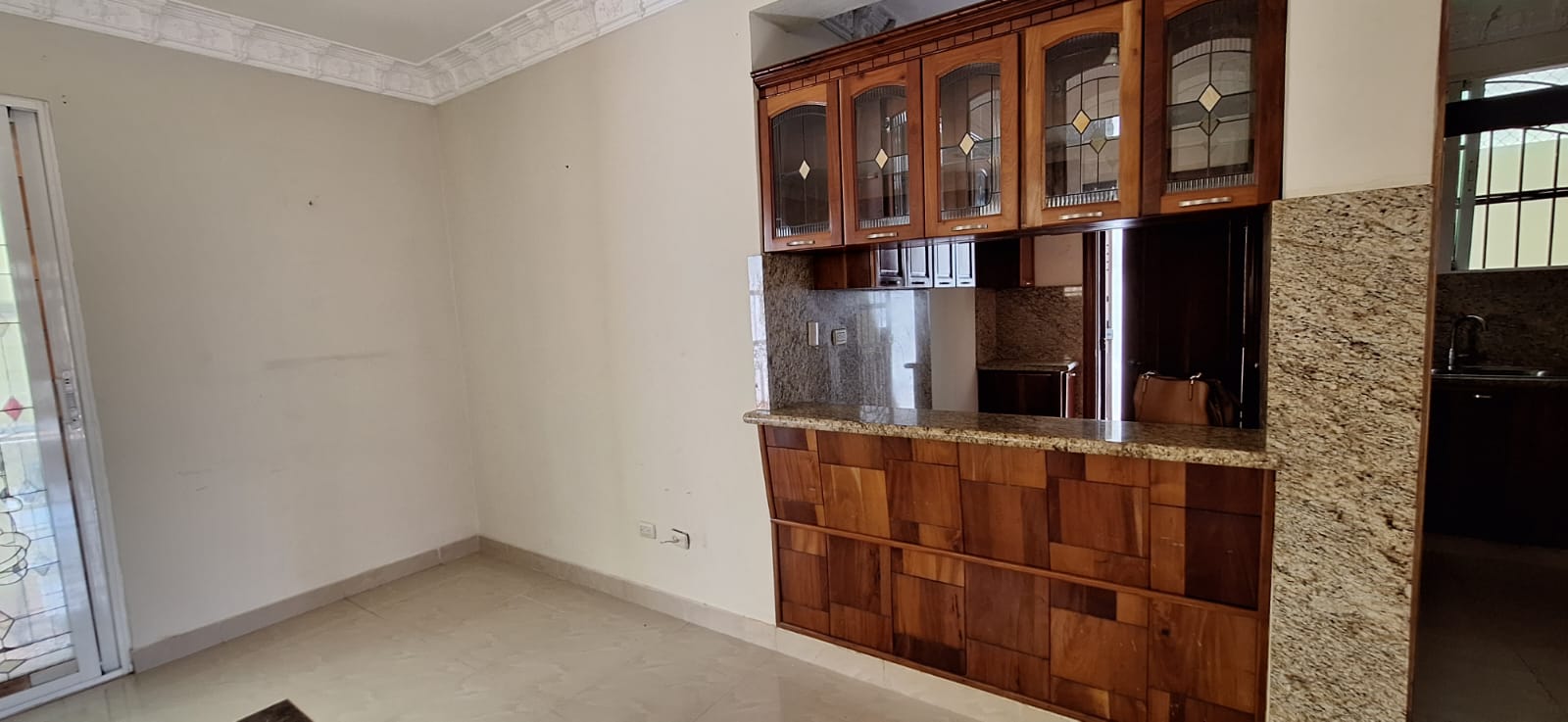 Descripción VENDO UNA CASA DE 3 NIVELES EN PROYECTO CERRADO Foto 7198883-5.jpg