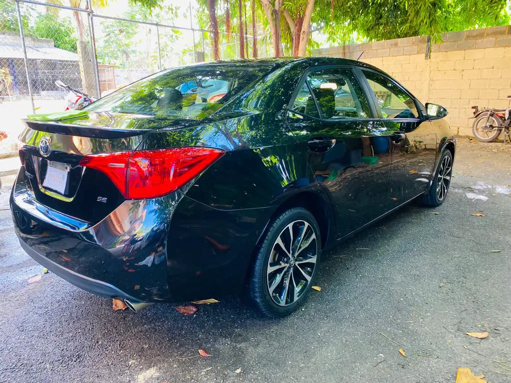 Toyota corolla 2017 en Santo Domingo Norte Foto 7200225-4.jpg