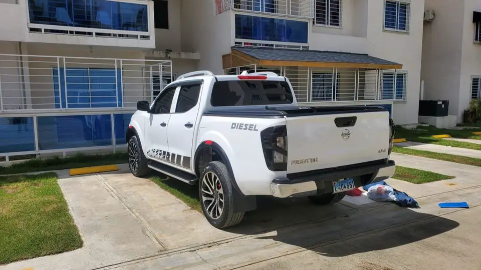se vende 2020 Nissan frontier np300 4x4 modificada. Foto 7200432-8.jpg
