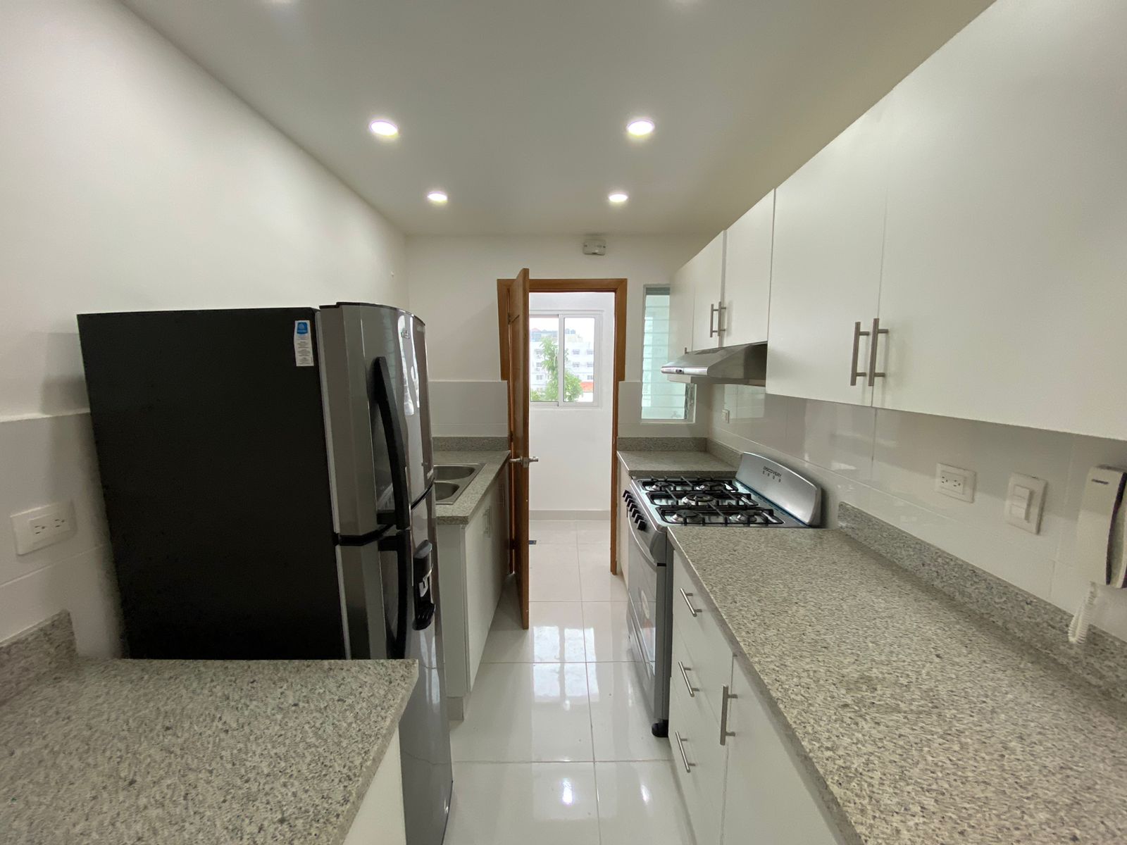 Apartamento en venta. 4to piso con terraza privada más apart Foto 7200794-5.jpg