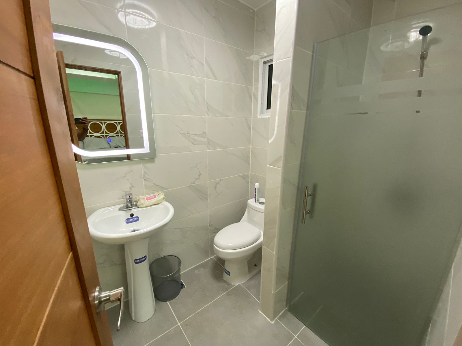 Apartamento en venta. 4to piso con terraza privada más apart Foto 7200794-9.jpg