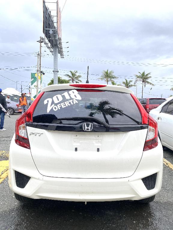 Honda fit 2018 en Santo Domingo Este Foto 7201463-1.jpg