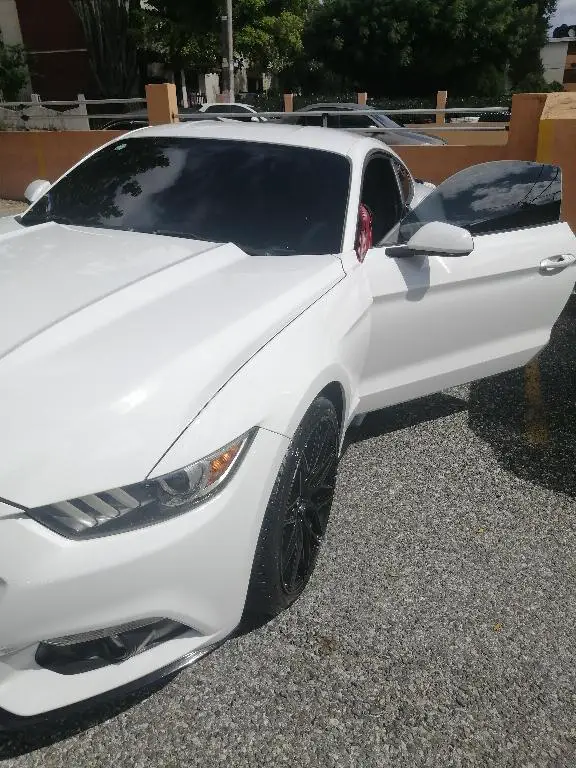 Vendo Mustang 2016 en Santo Domingo DN Foto 7201716-1.jpg