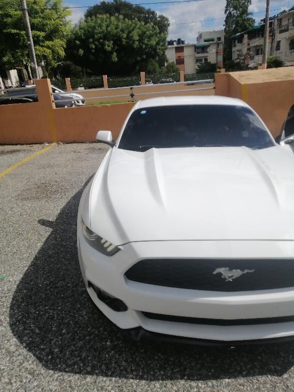 Vendo Mustang 2016 en Santo Domingo DN Foto 7201716-2.jpg