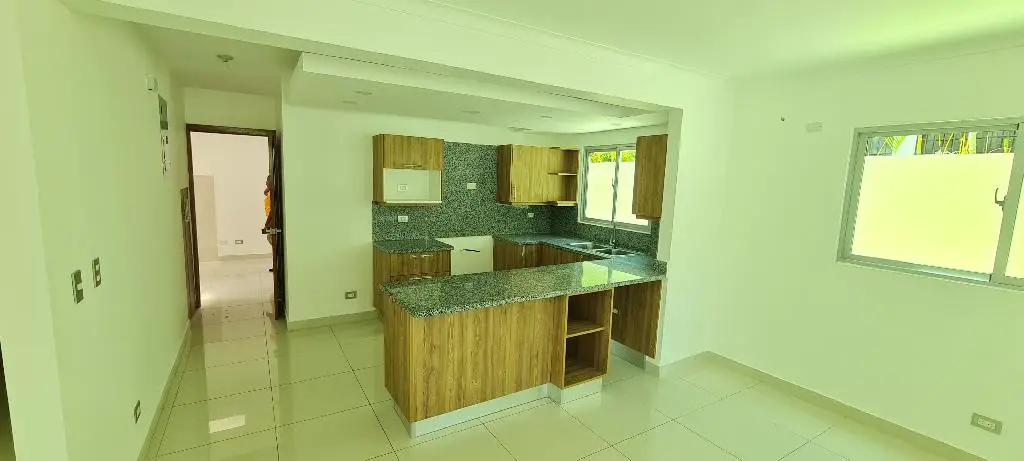 Casa en venta con piscina privada 4 habitaciones y 4.5 baño Foto 7201853-k1.jpg