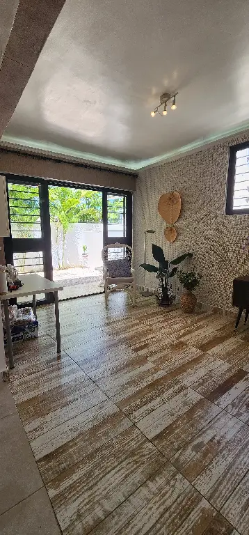 Casa en venta con piscina 3 habitaciones y 3.5 baños Foto 7201858-T1.jpg