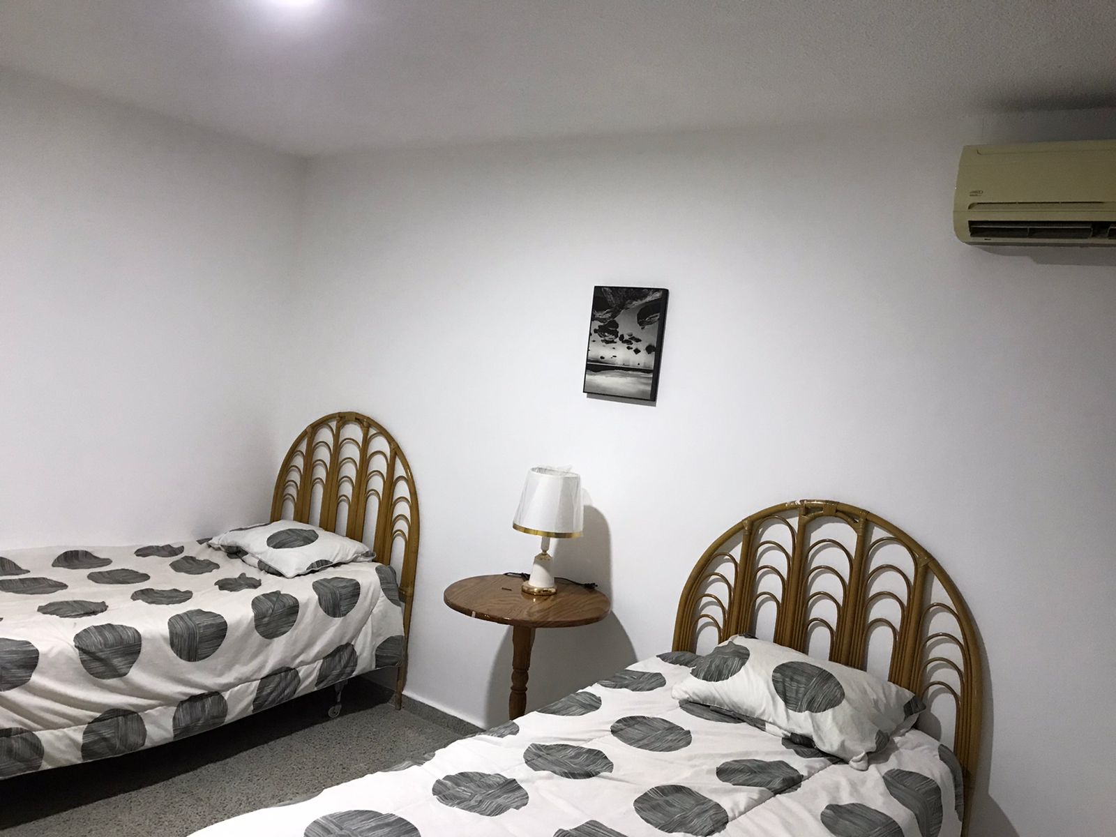 1438 ALQUILER DE APARTAMENTO AMUEBLADO-GAZCUE Foto 7201972-5.jpg