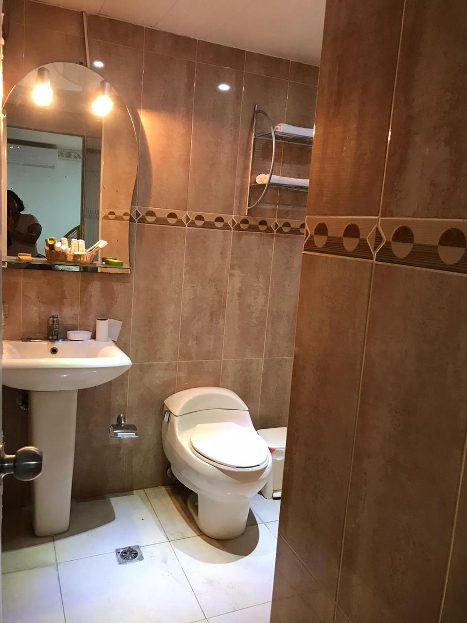 1440 ALQUILER DE APARTAMENTO AMUEBLADO-GAZCUE  Foto 7201987-8.jpg