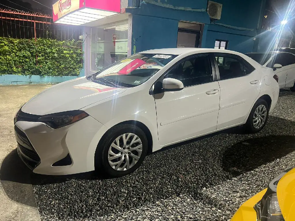 toyota corolla 2018 Foto 7202027-4.jpg