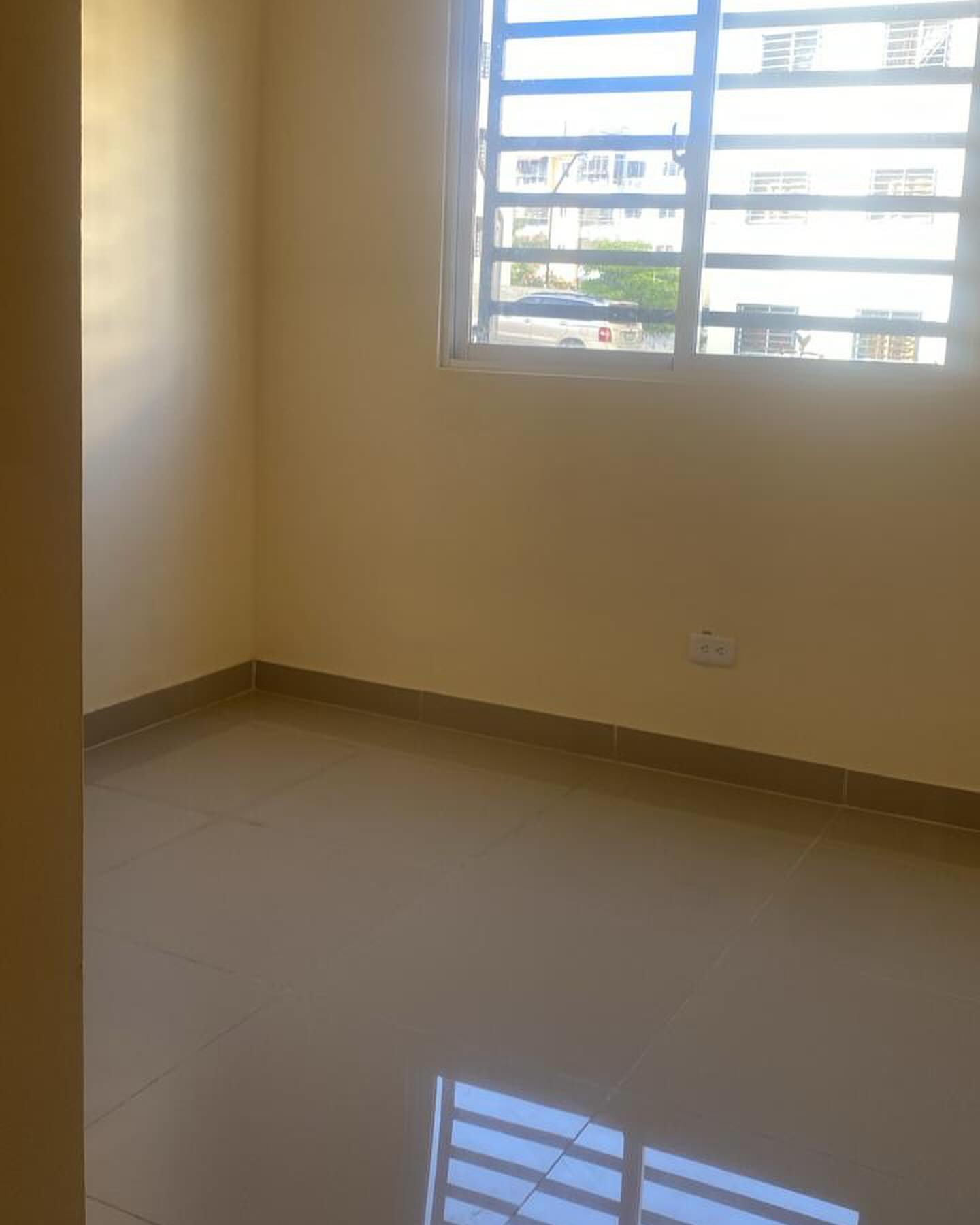 residencial monumental A 500 metro de la Av rep de Colombia lo rento   Foto 7203731-2.jpg