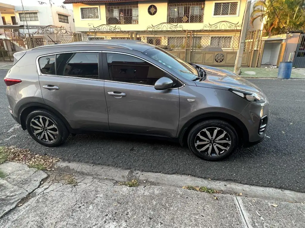 KIA SPORTAGE LX 2018 Foto 7204470-4.jpg