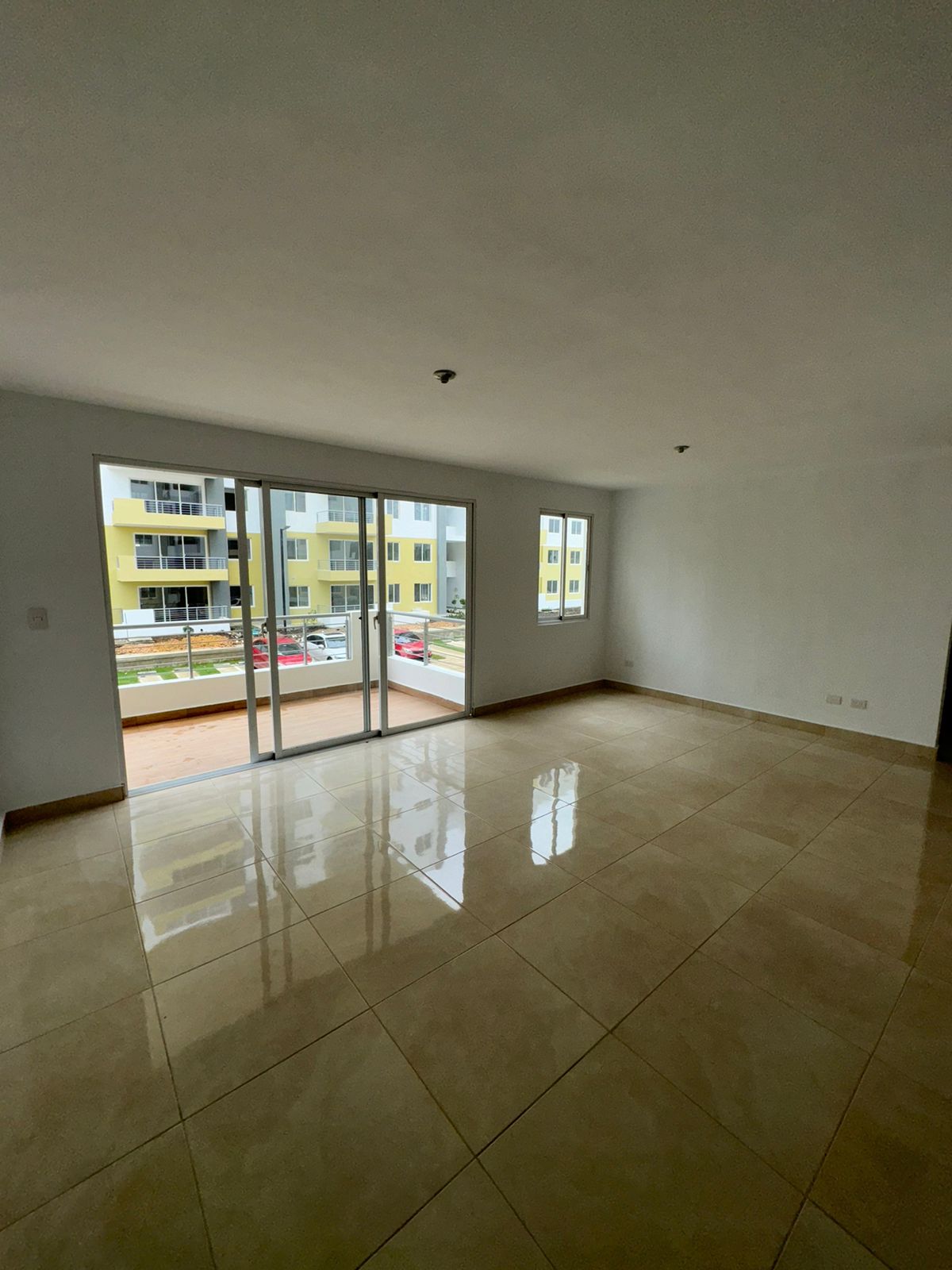 Vendo hermoso apartamento en la Jacobo Majluta Foto 7204739-2.jpg