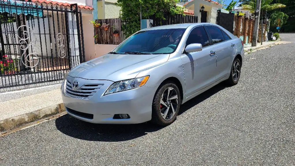 Toyota camry 2007 LE Foto 7204825-U1.jpg