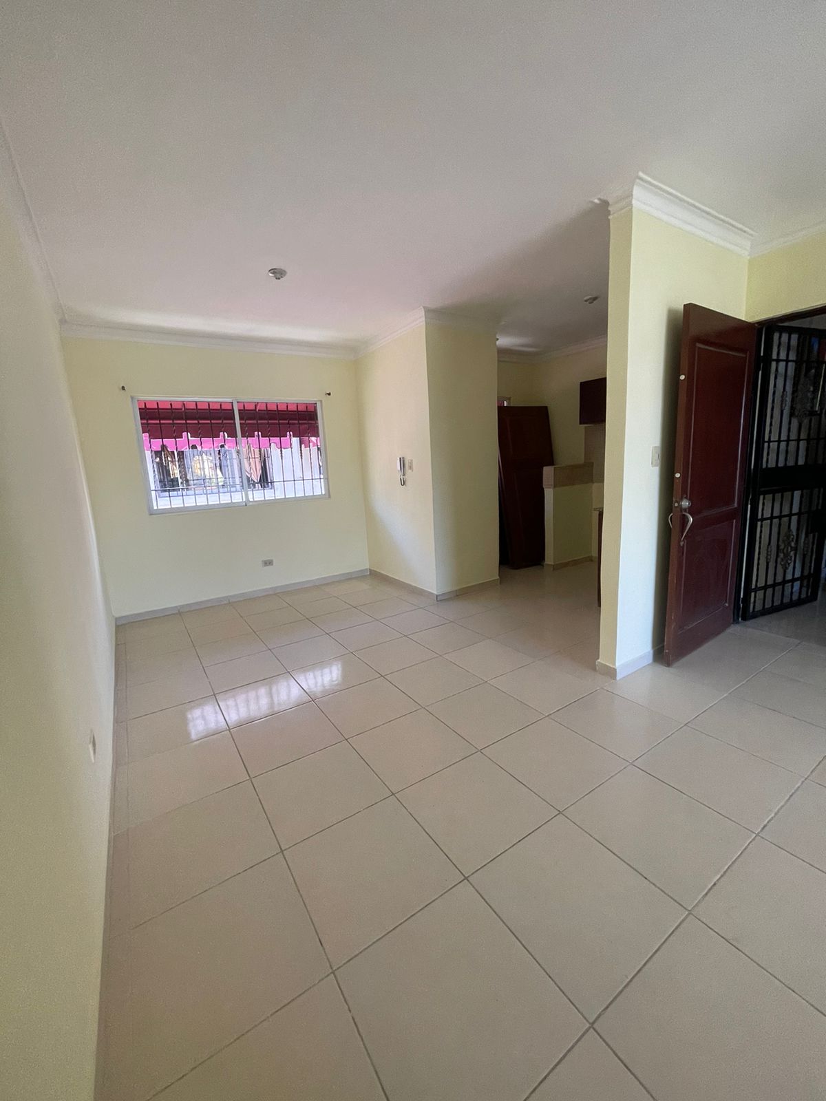 Alquiler de apartamento en el residencial Juan Rafael Sur 3 habitacion Foto 7205150-3.jpg