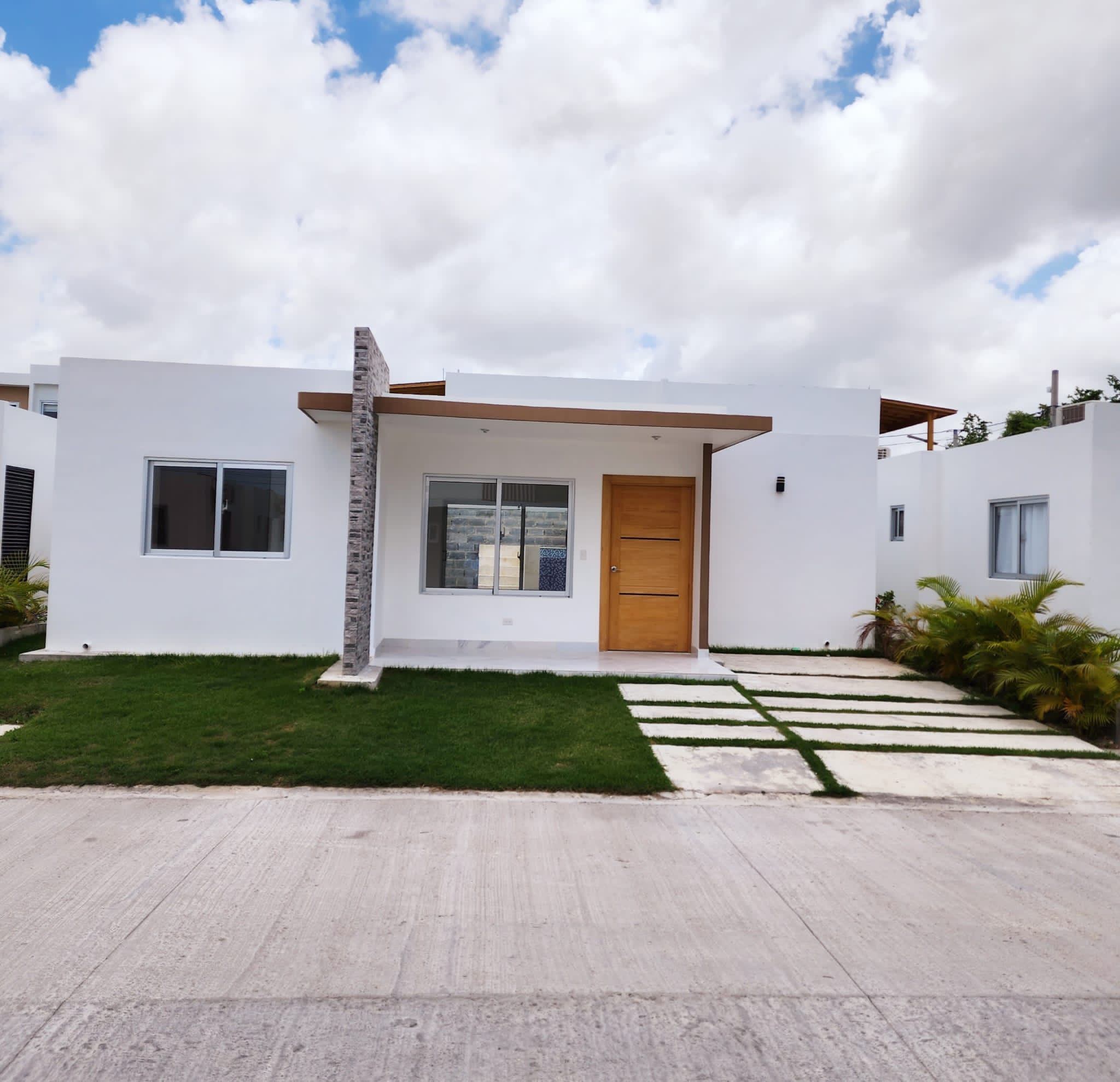 CASA EN RES. PRIMAVERAL II BAVARO PUNTA CANA Foto 7205828-1.jpg