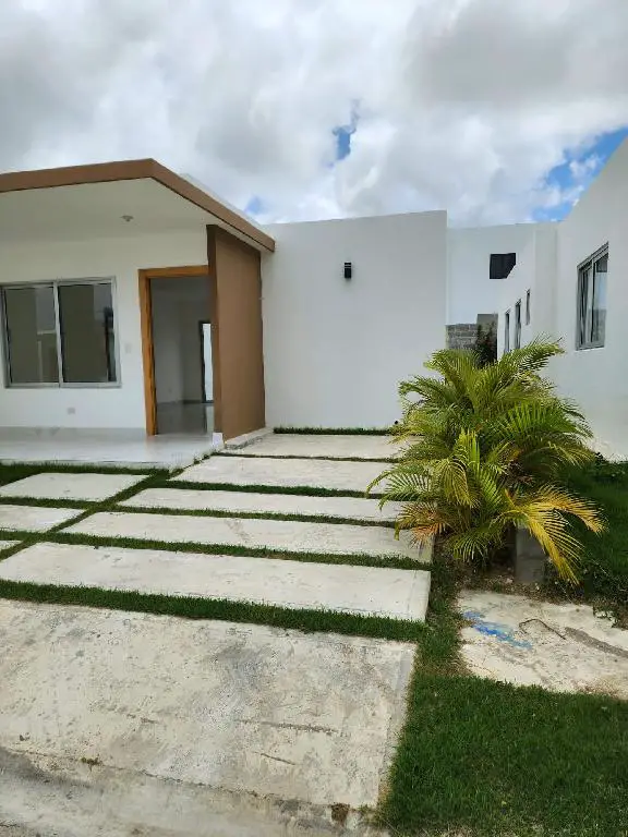 CASA EN RES. PRIMAVERAL II BAVARO PUNTA CANA Foto 7205828-2.jpg