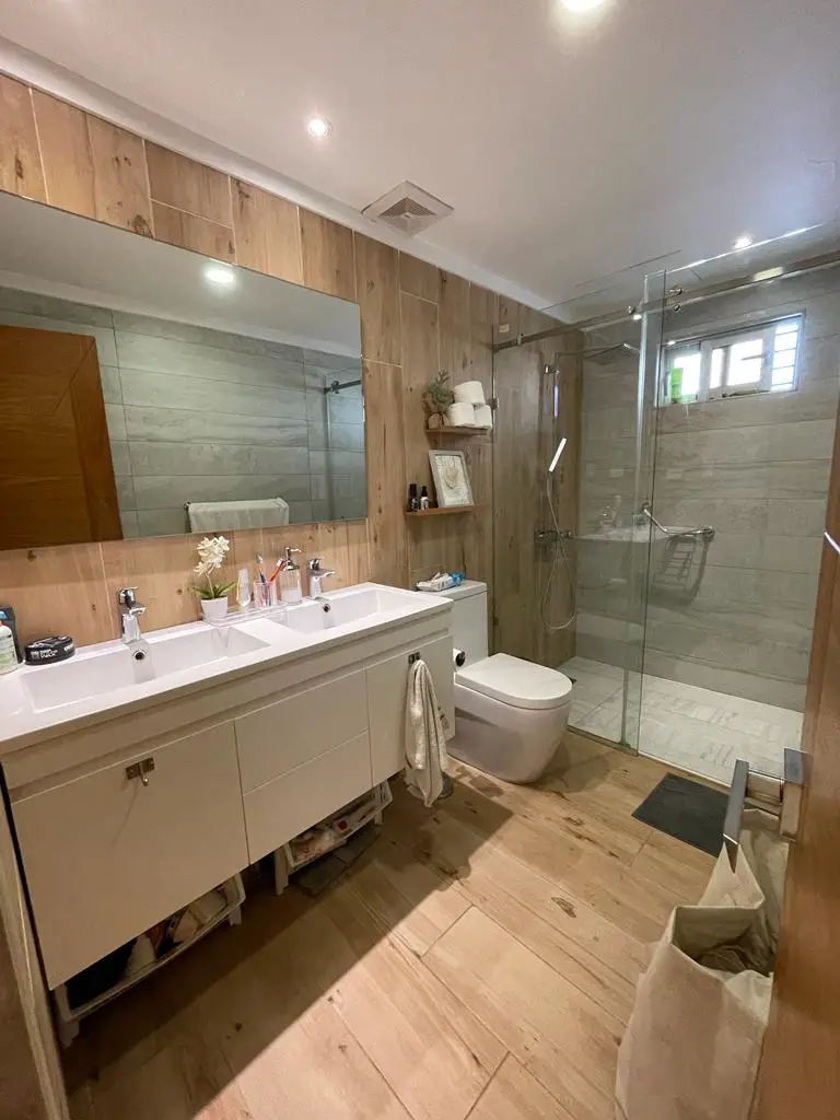 Se renta apartamento REMODELADO en Naco Edificio Arizona I Detrás de s Foto 7206384-3.jpg