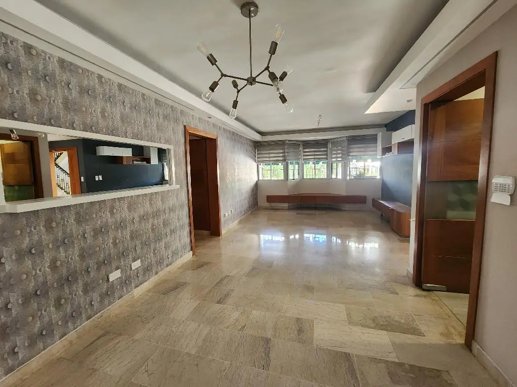 Se renta apartamento REMODELADO en Naco Edificio Arizona I Detrás de s Foto 7206384-7.jpg