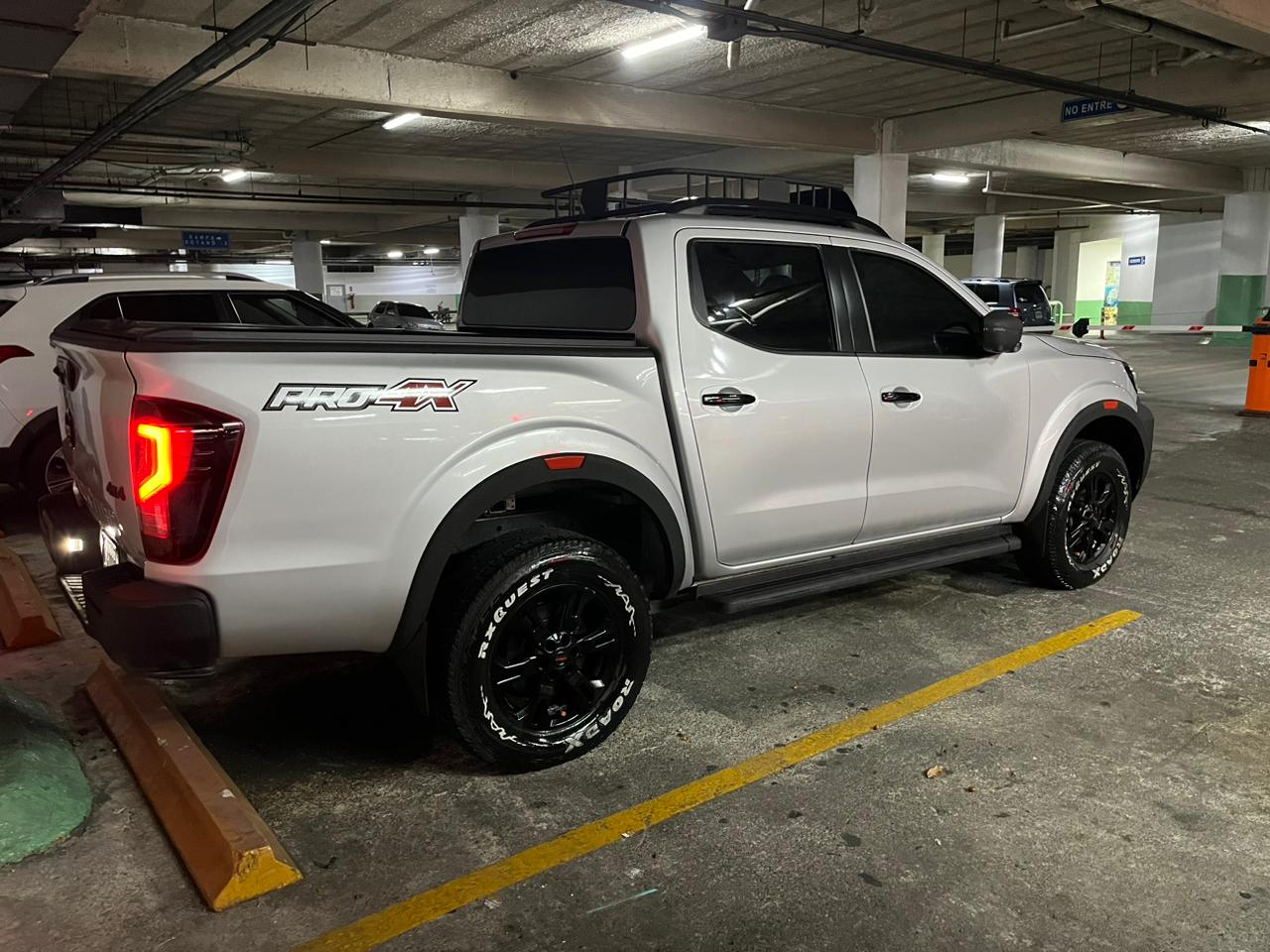 Nissan Frontier 2022  Pro-4x Como nueva   Foto 7206423-6.jpg