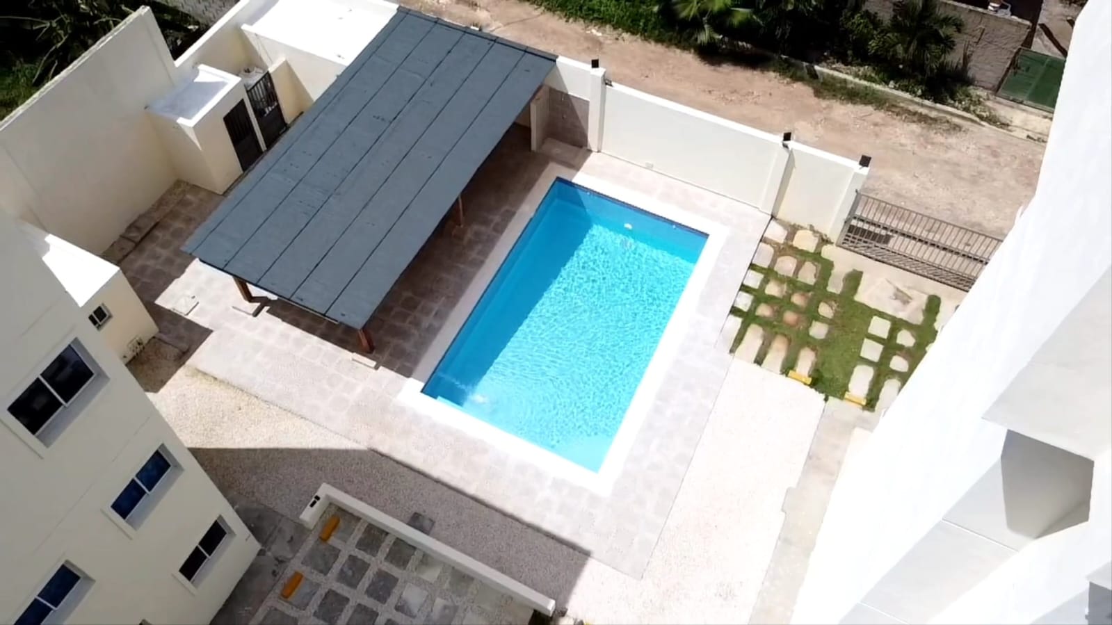 Hermoso apartamento en venta amueblado en el Residencial Aqu@blue 1 KM Foto 7206969-3.jpg
