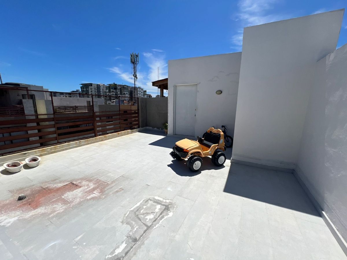 Apartamento con terraza en Quisqueya/Millón Foto 7206989-9.jpg