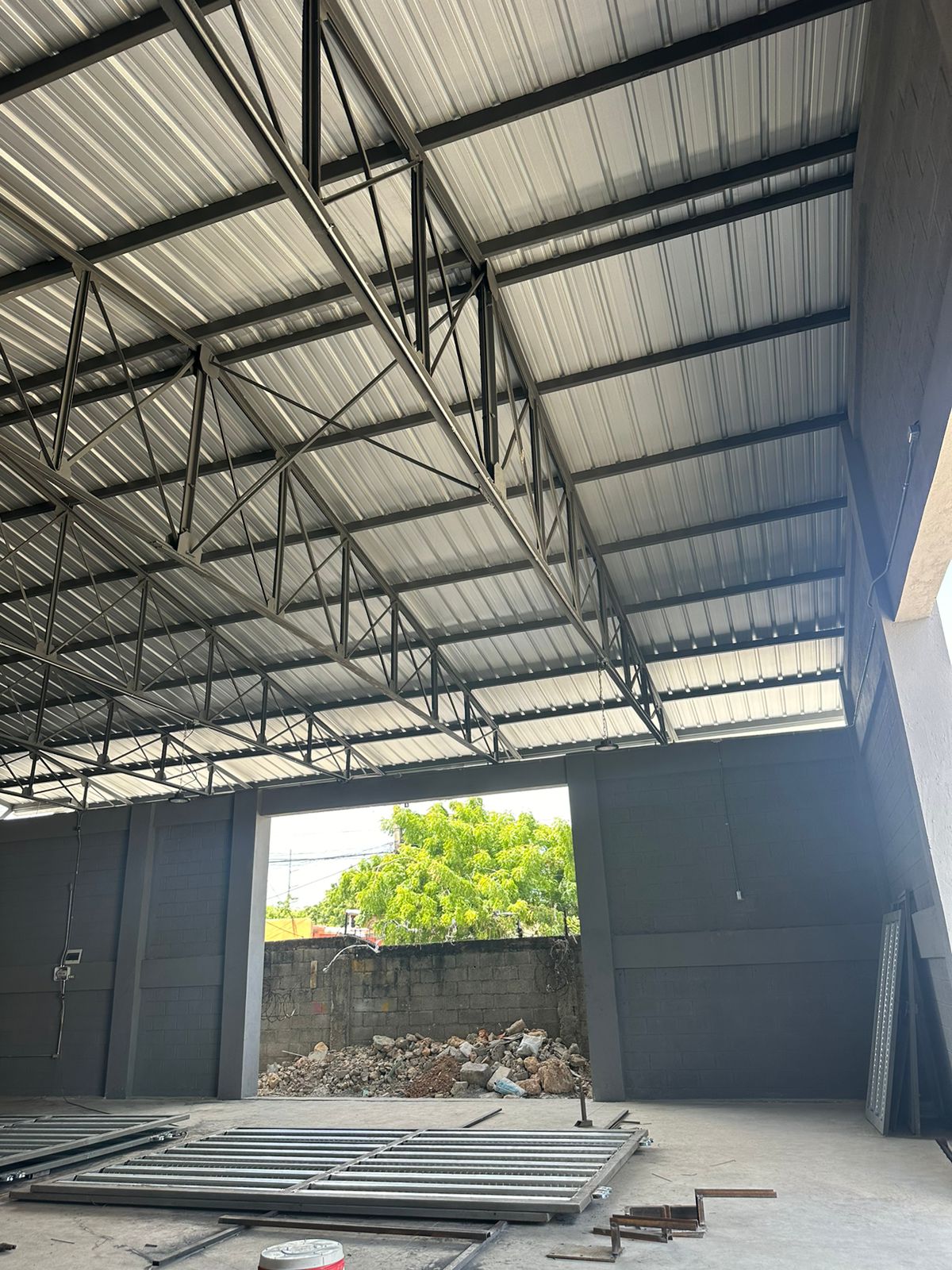 Nave Industrial En Alquiler En Villa María Zona Súper Comercial Foto 7207341-5.jpg
