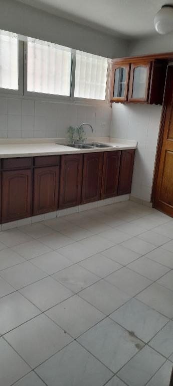 Casa de 388 m2 y Cuatro Niveles en Ciudad Nueva Foto 7208563-7.jpg