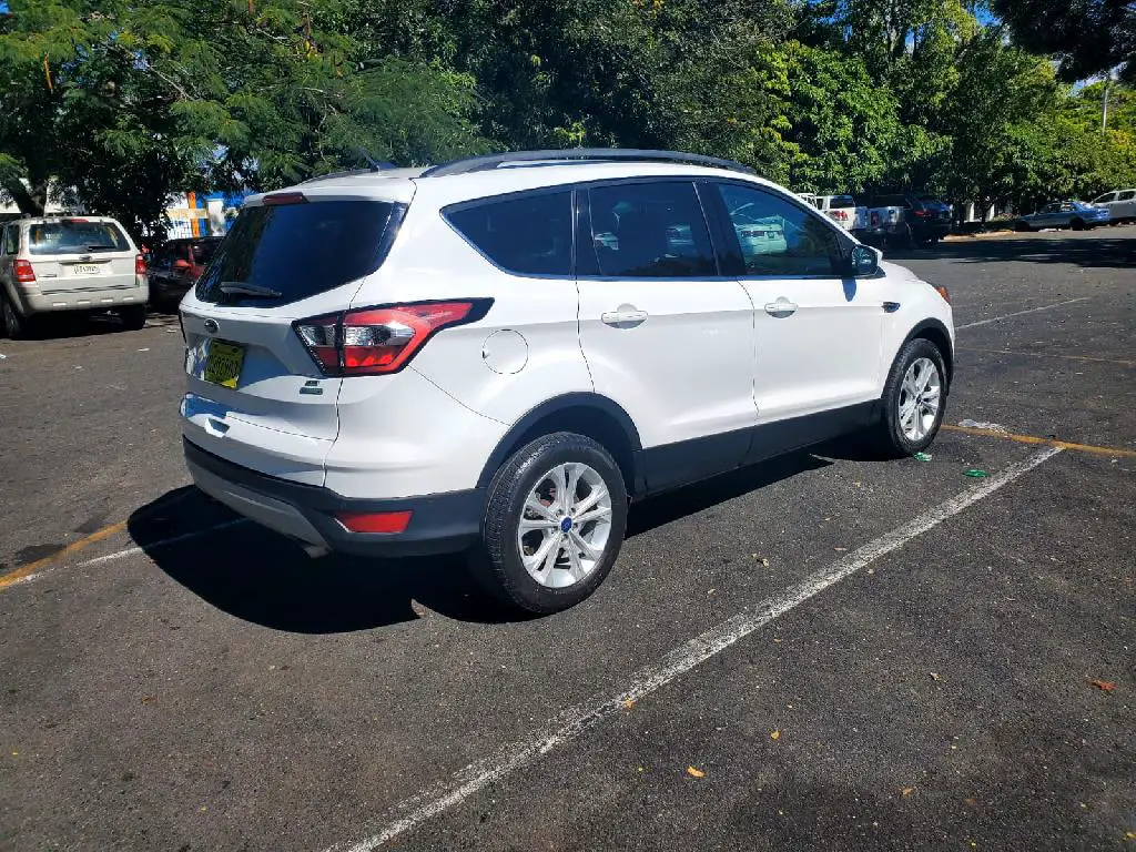 Ford Escape SE EcoBoost 2017 Foto 7208888-7.jpg