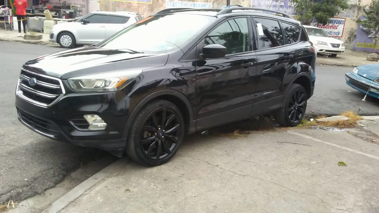 Ford Escape SE Ecoboost 4WD 2017 Foto 7209117-3.jpg