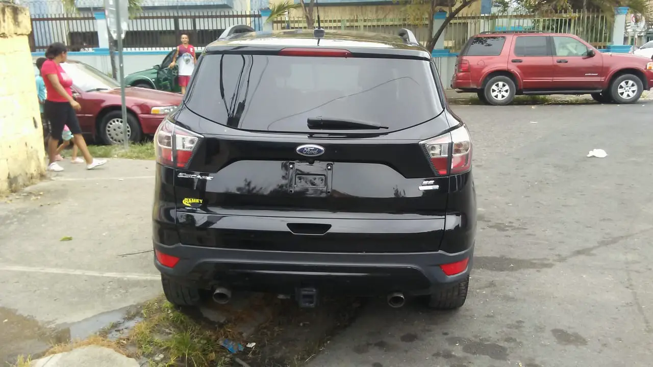 Ford Escape SE Ecoboost 4WD 2017 Foto 7209117-6.jpg