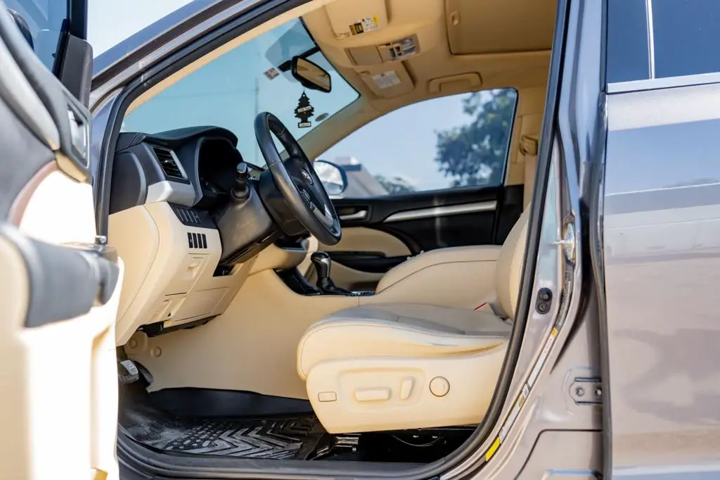 Toyota Highlander XLE AWD 2016 Foto 7209119-7.jpg